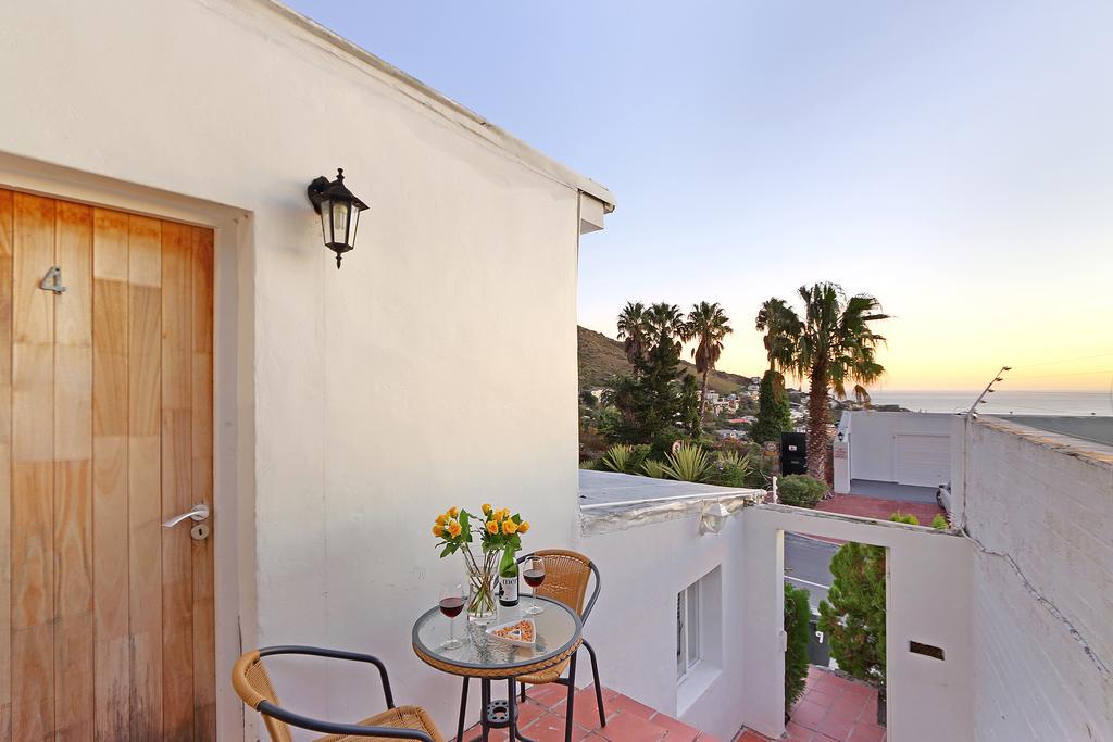 Апартаменты Hideaway Cape Town Хаут-Бей Экстерьер фото