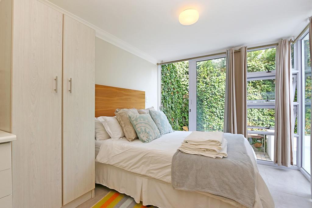 Апартаменты Hideaway Cape Town Хаут-Бей Экстерьер фото