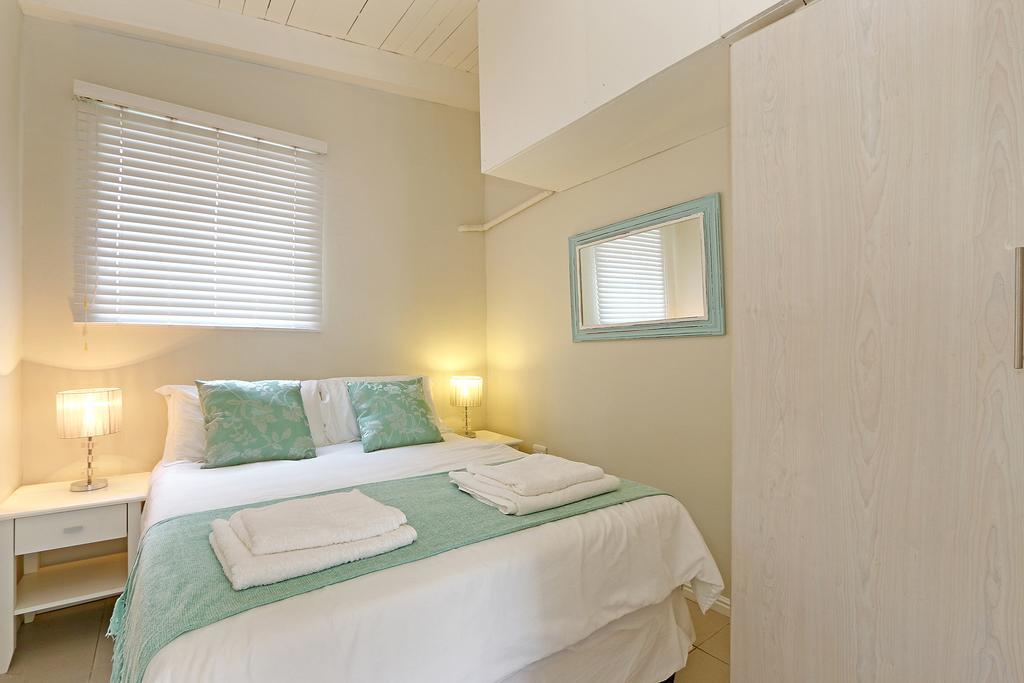 Апартаменты Hideaway Cape Town Хаут-Бей Экстерьер фото